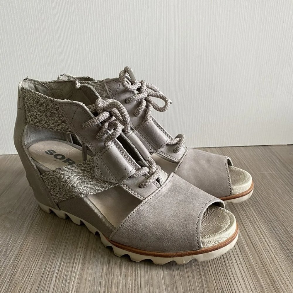Sorel Womens Joanie Hi Ankle Lace Wedge Sandals Gray White Size 8.5 Leather